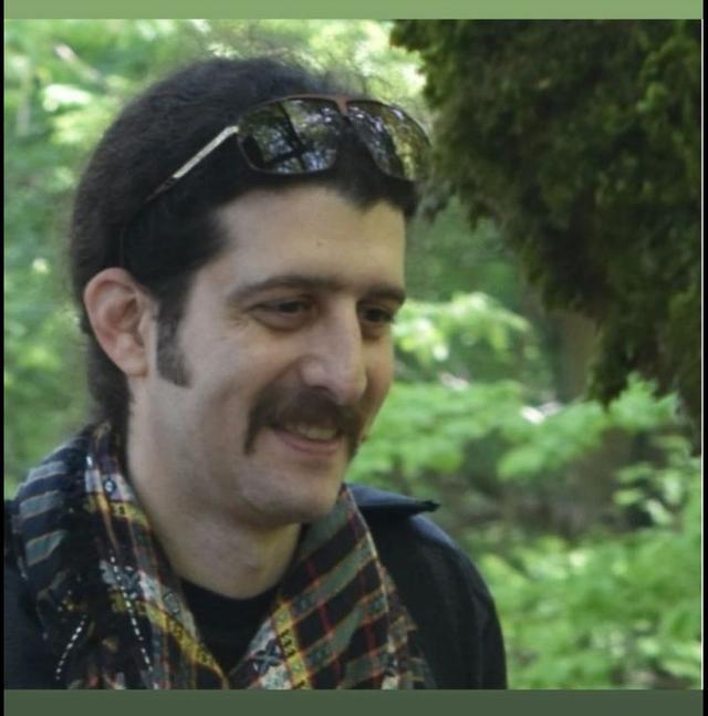 کاوه اکبری